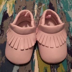 🔴 NWT First Impressions Crawling Moccasins